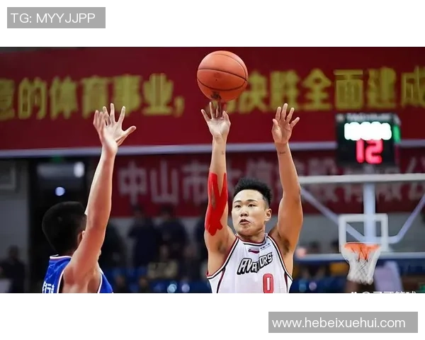 北京篮球队战术变革引发热议新策略助力球队重返巅峰 北京篮球队战术变革引发热议新策略助力球队重返巅峰